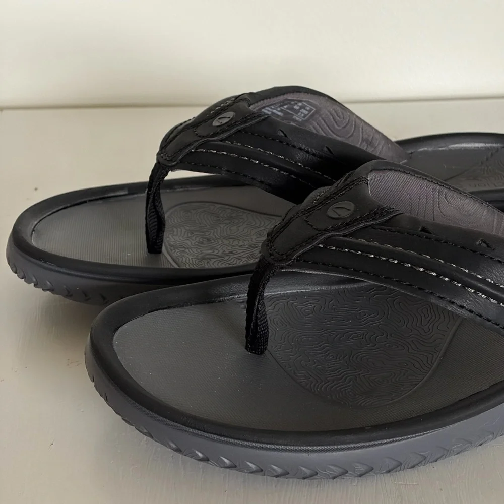 Clarks Wesley Post Men’s Black Athletic Flip Flop Sandals 12M
